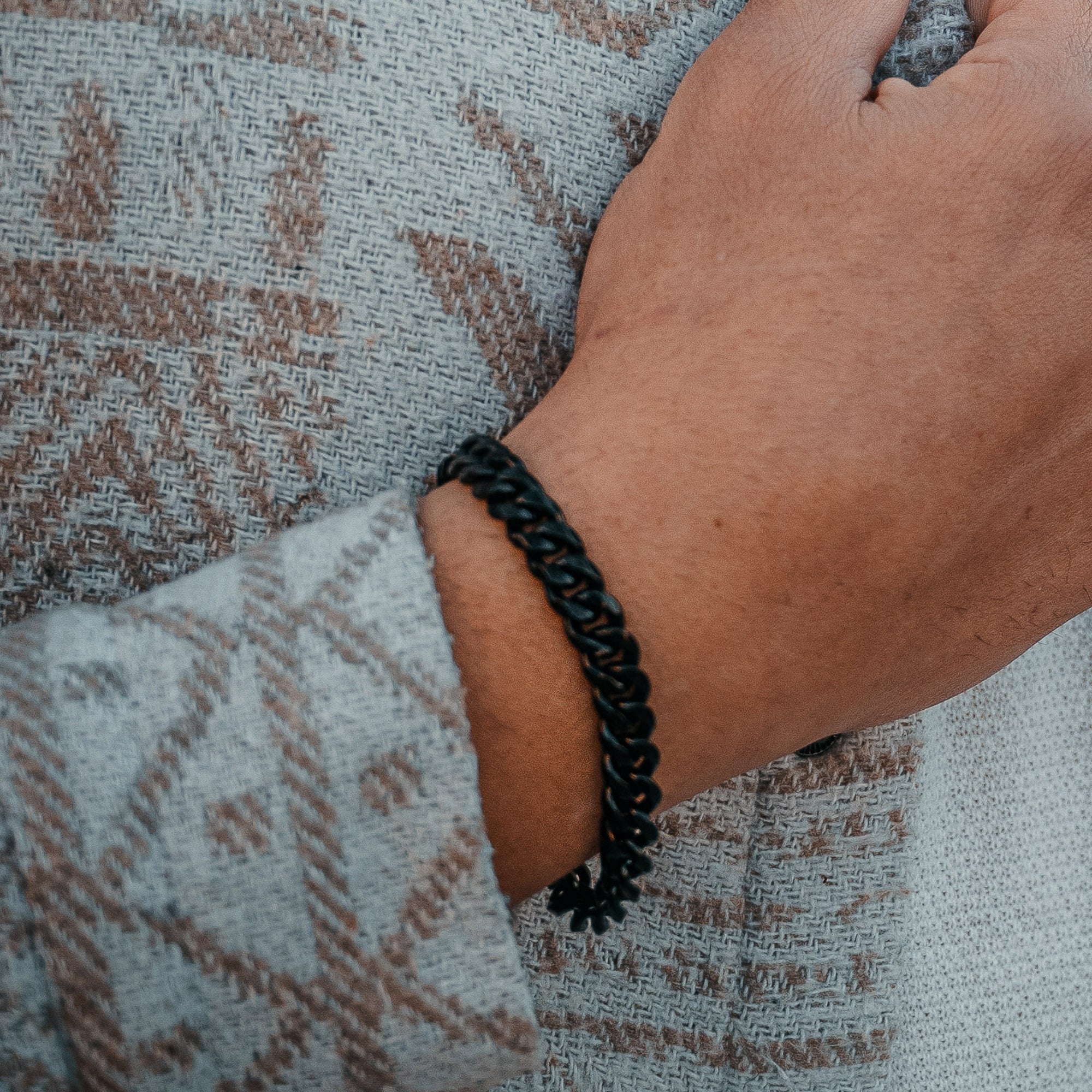 Black Cuban Bracelet (8MM)