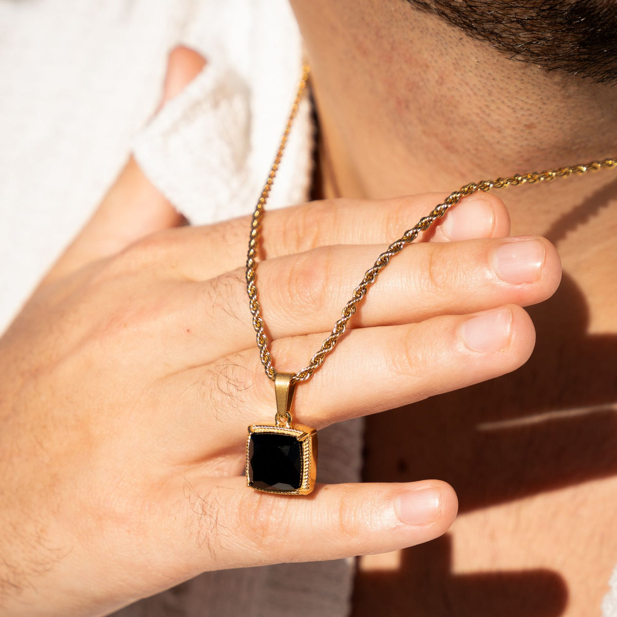 Chunky Onyx - Gold