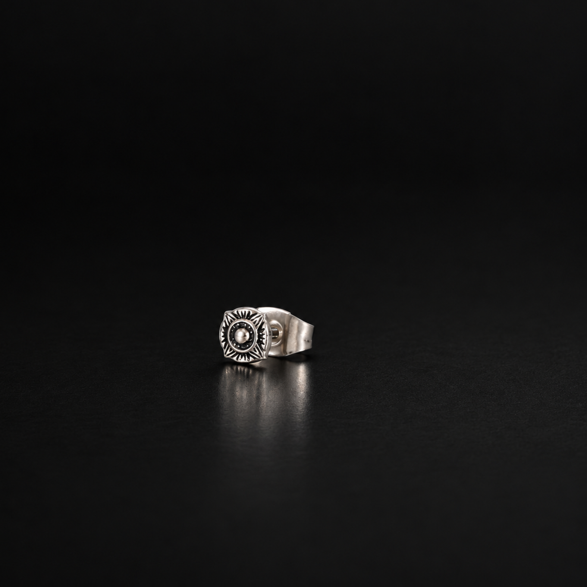 Compass Stud (Silver)