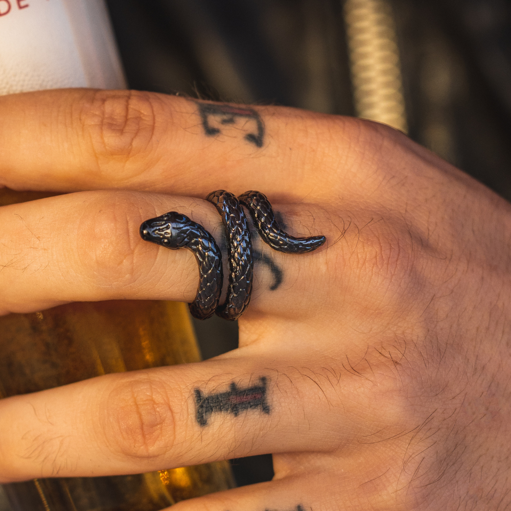 Snake Ring - Black