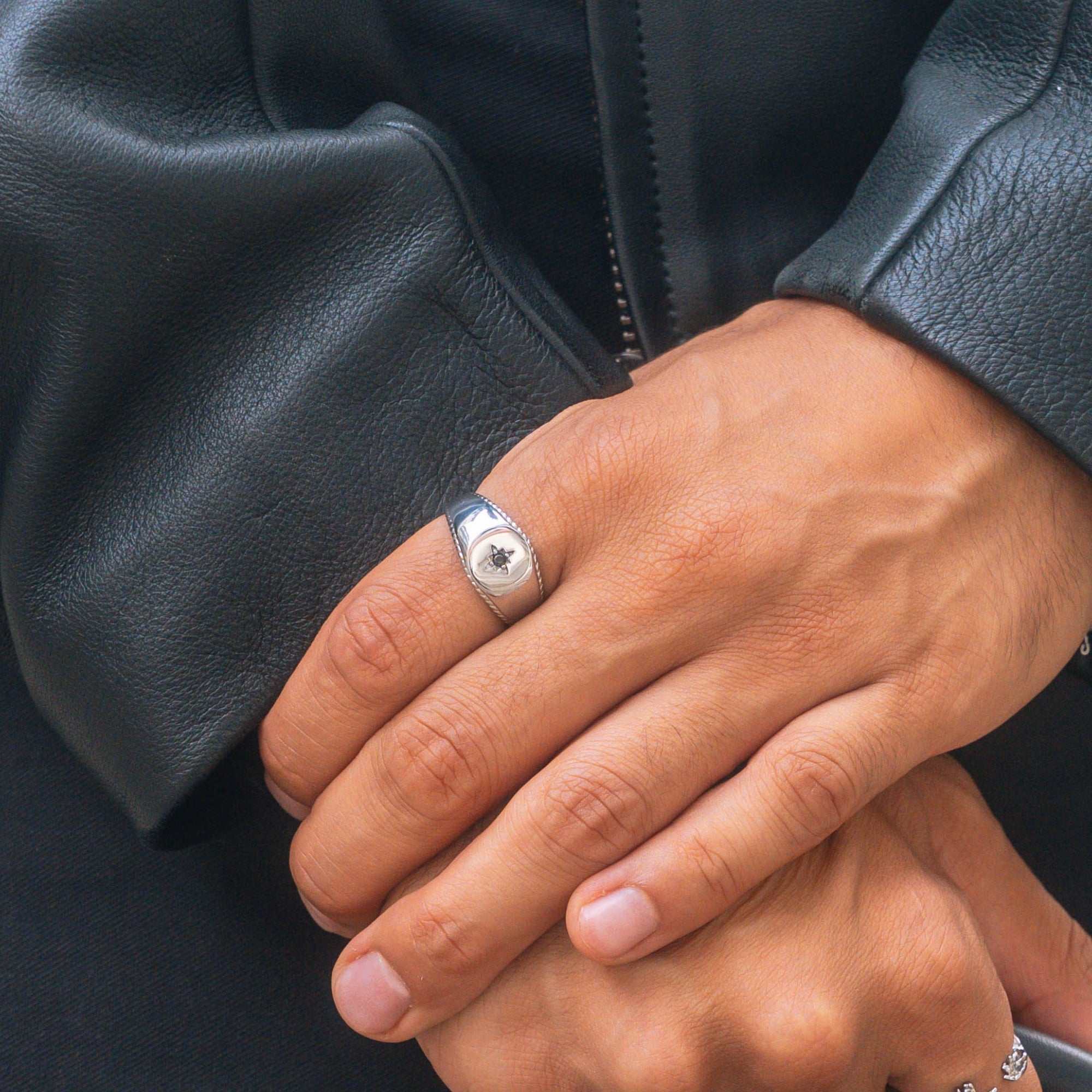 North Star Signet Black Ring - Silver