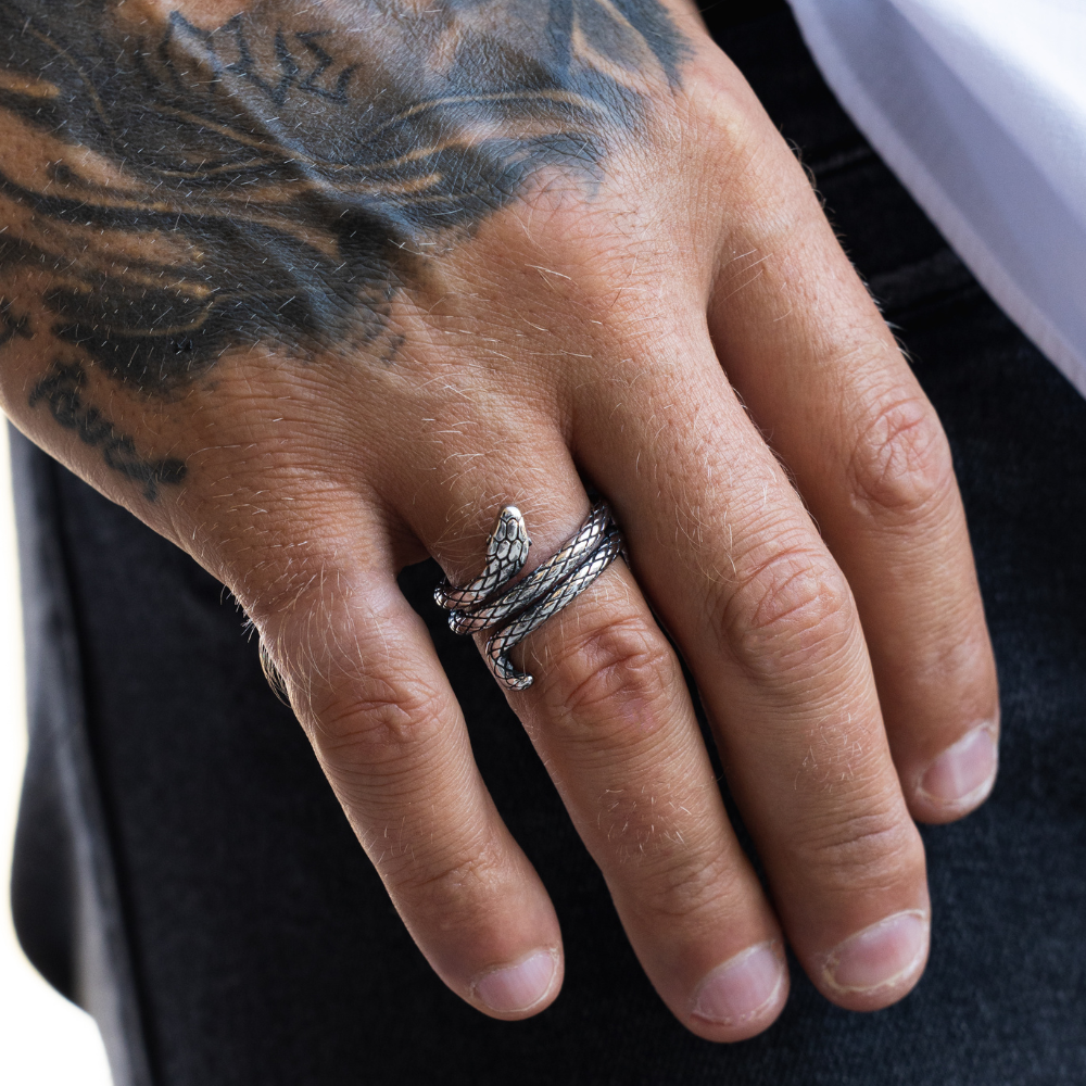 Thin Snake Ring - Silver