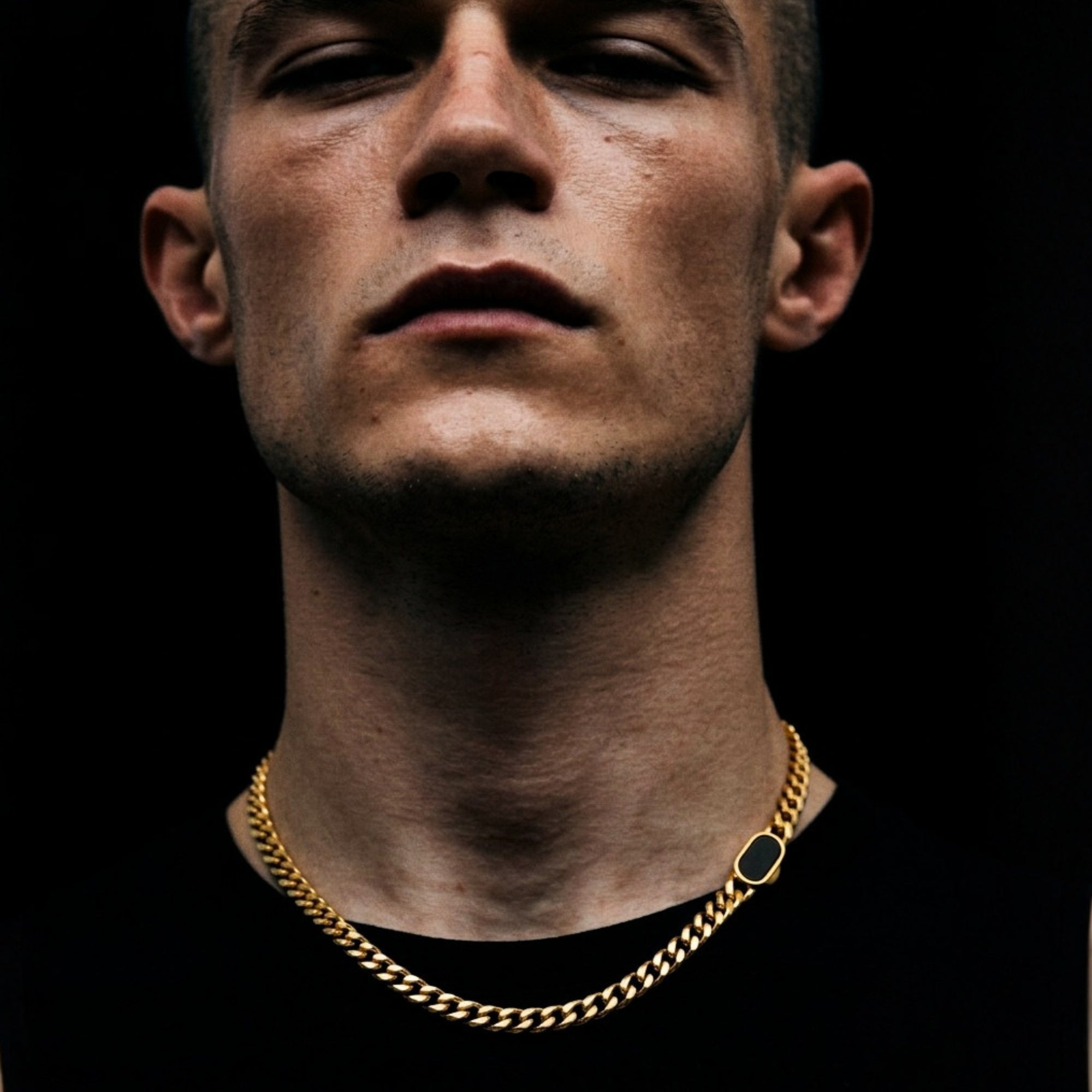 Onyx Thick Cuban Chain (8MM) - Gold