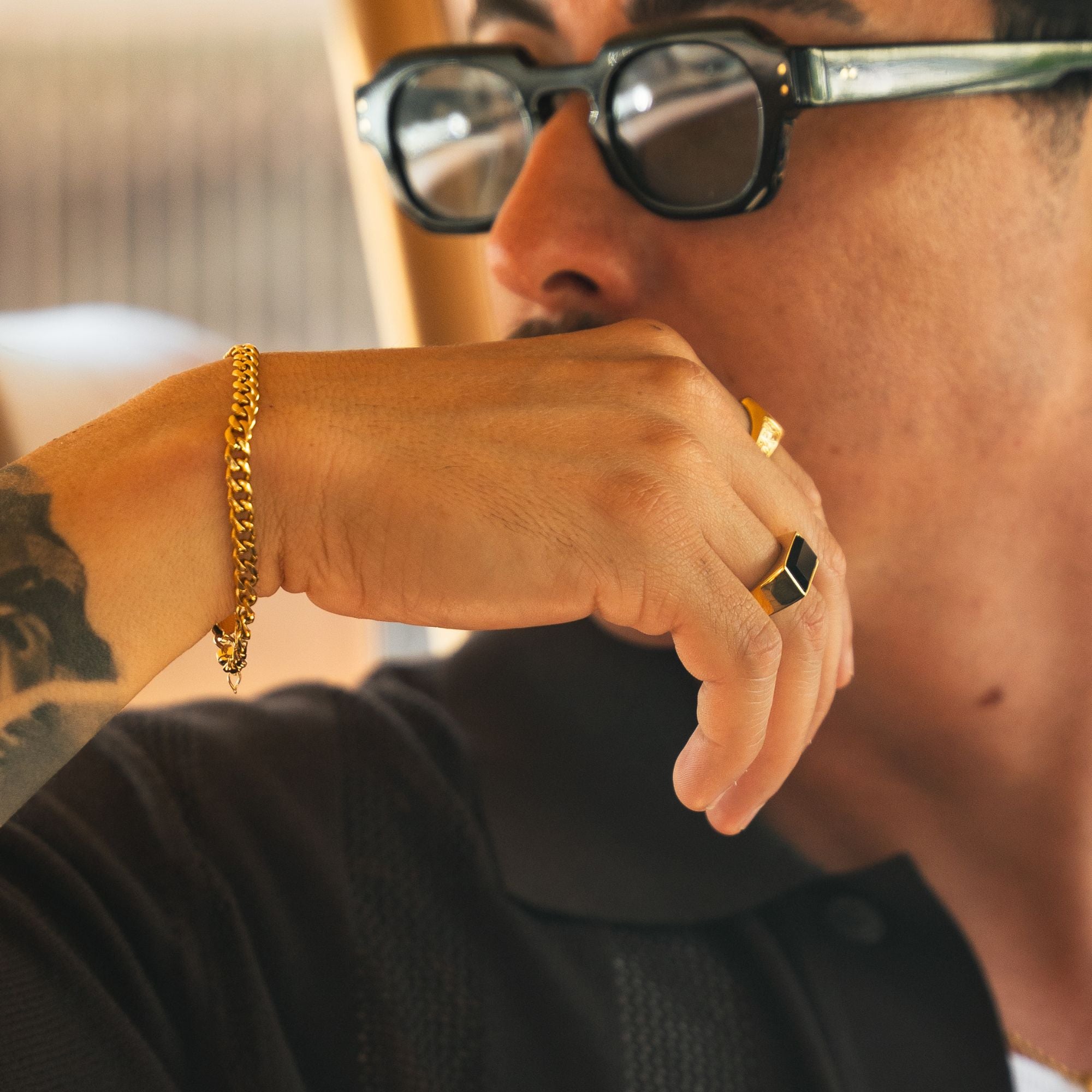 Monolith Onyx Ring - Gold