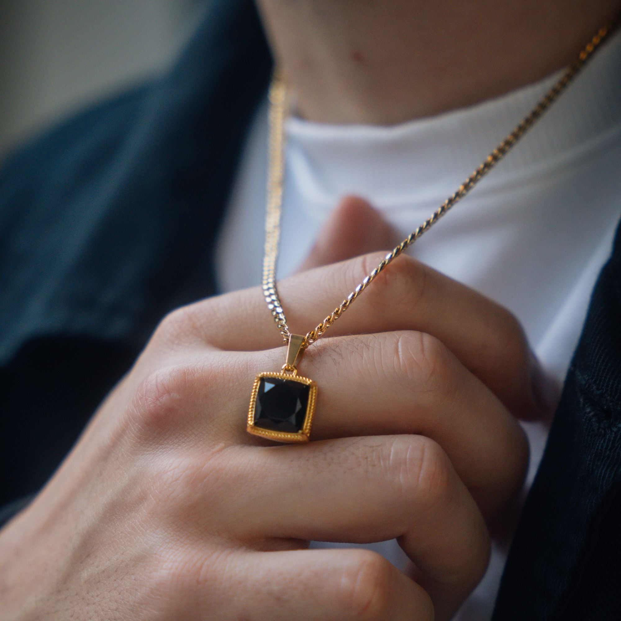 Chunky Onyx - Gold