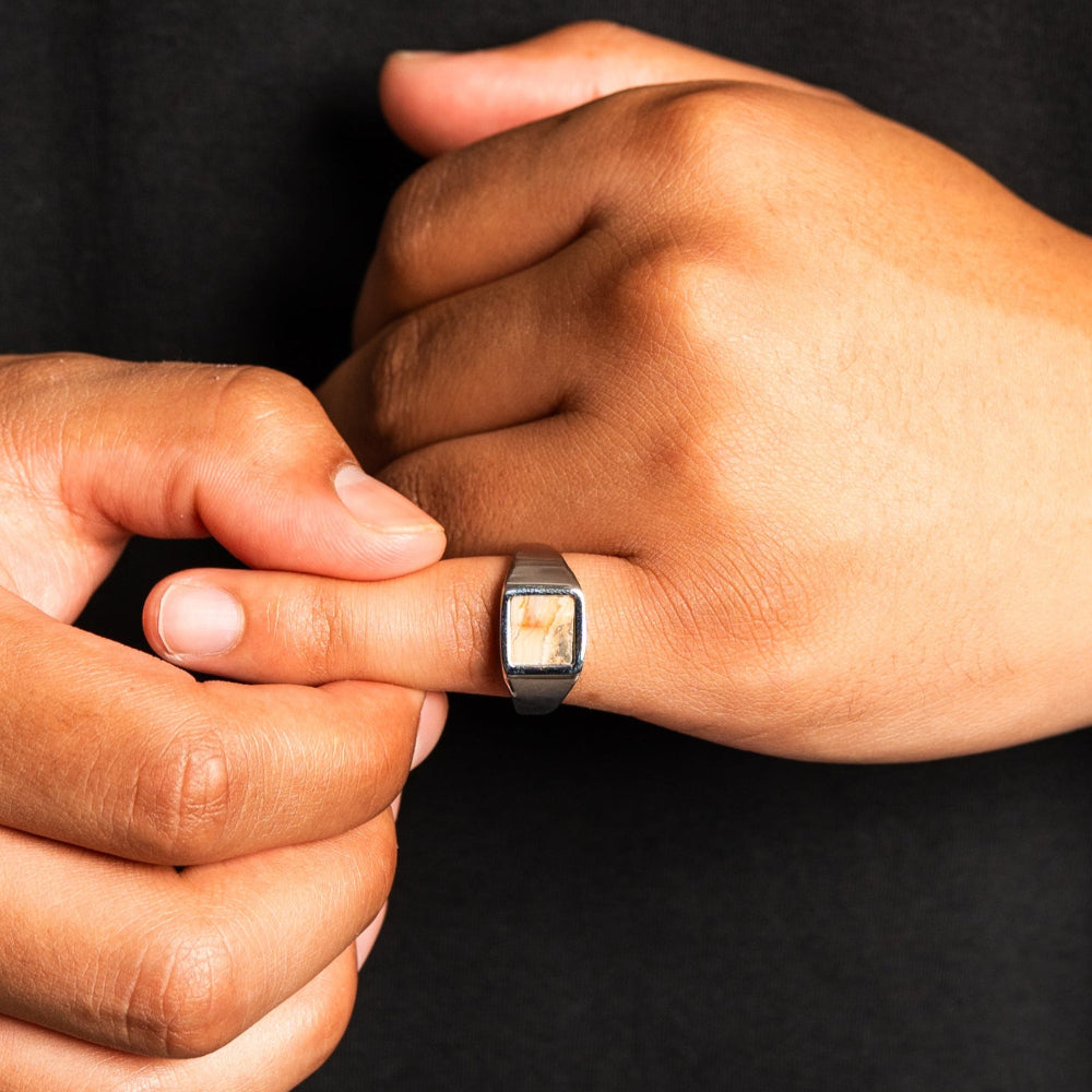 Square Crazy Onyx Ring - Gold