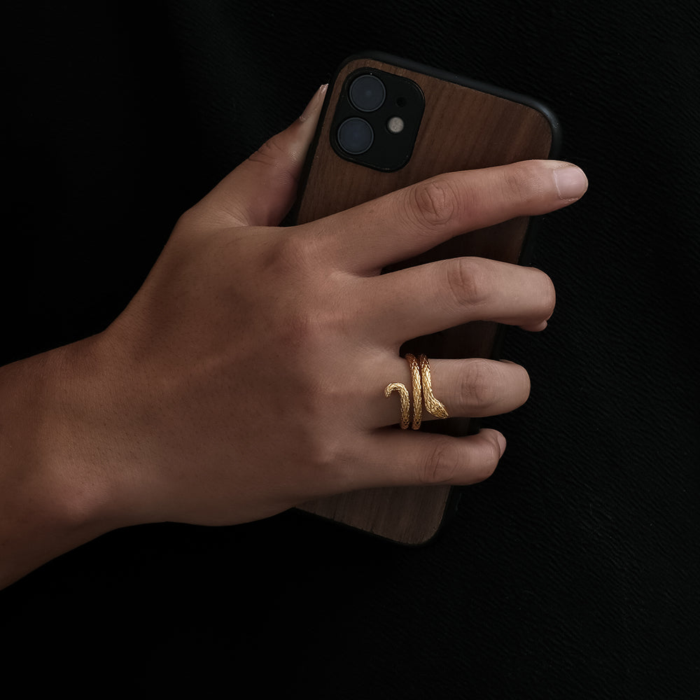 Thin Snake Ring - Gold