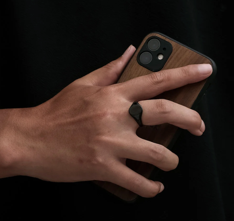 Smooth Signet Ring - Black