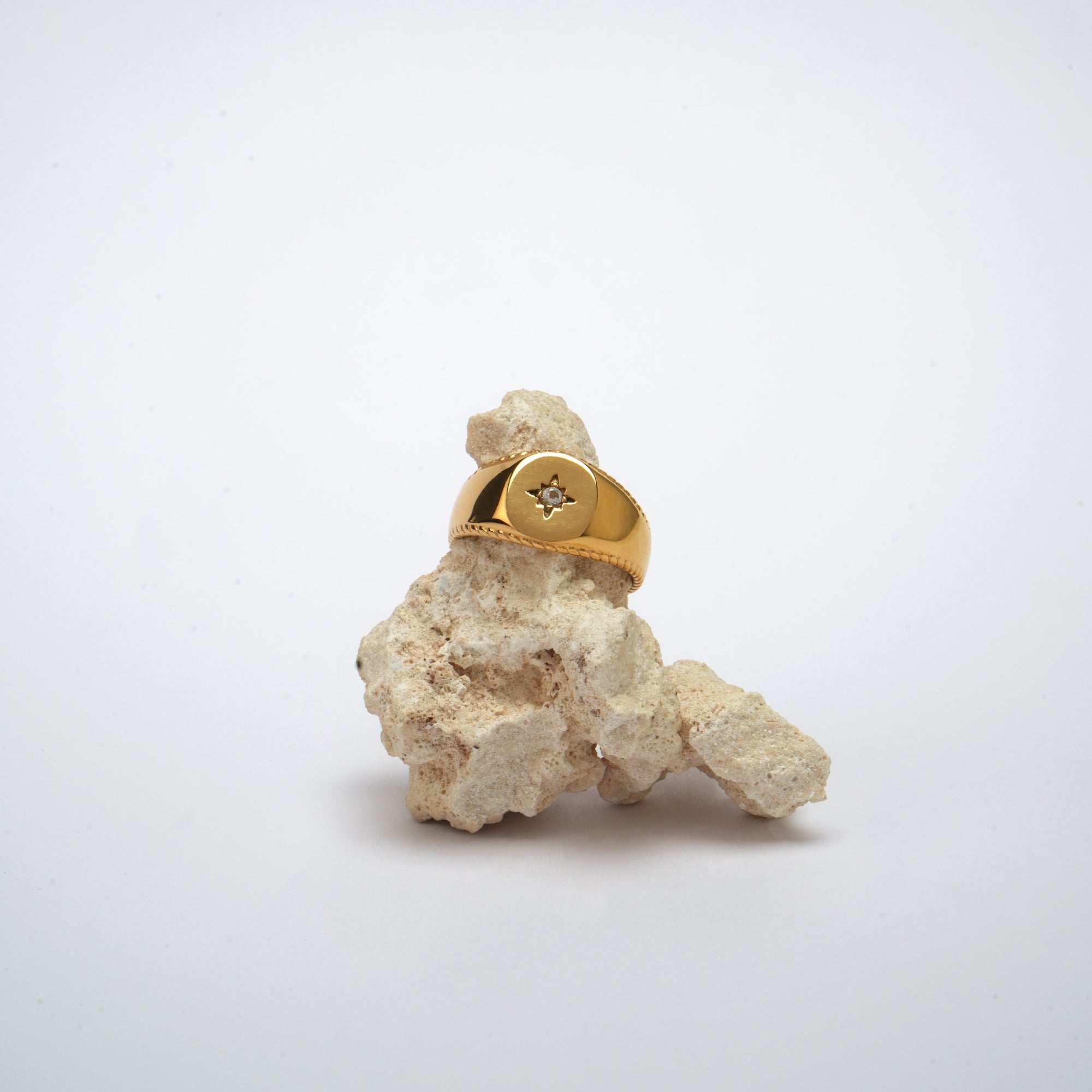 North Star Signet Ring - Gold