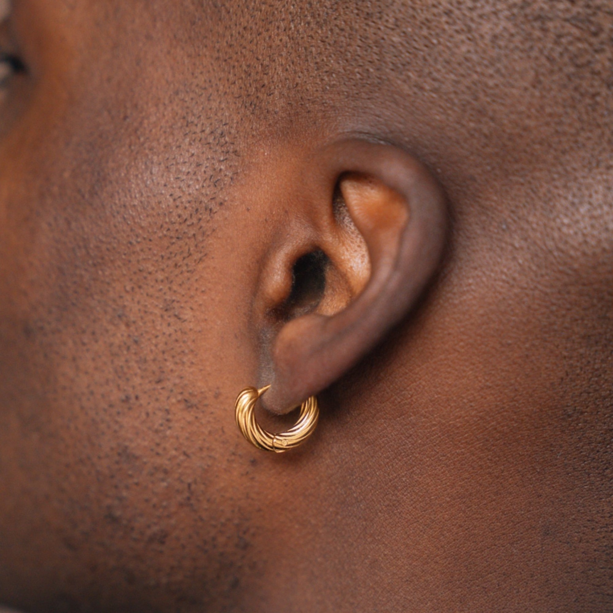 Swirl Hoop - Gold