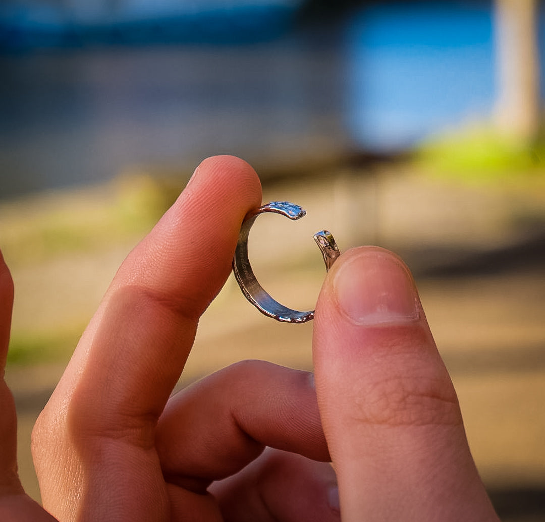 Men's Silver Hammered Ring - Buy Hammered Band Rings | Twistedpendant