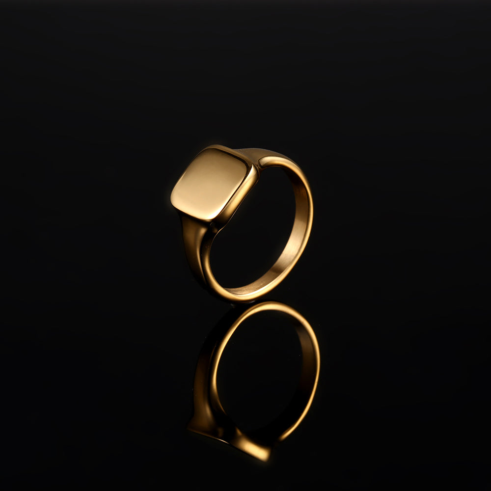 Square Smooth Signet Ring - Gold