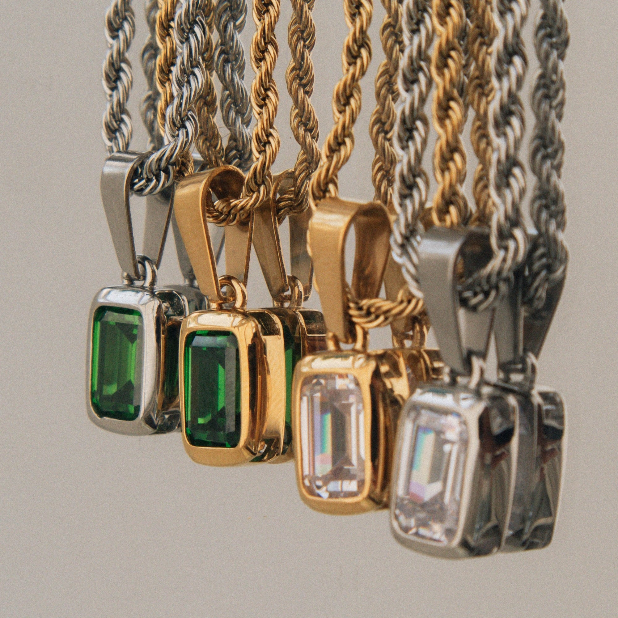 Verde Pendant - Gold