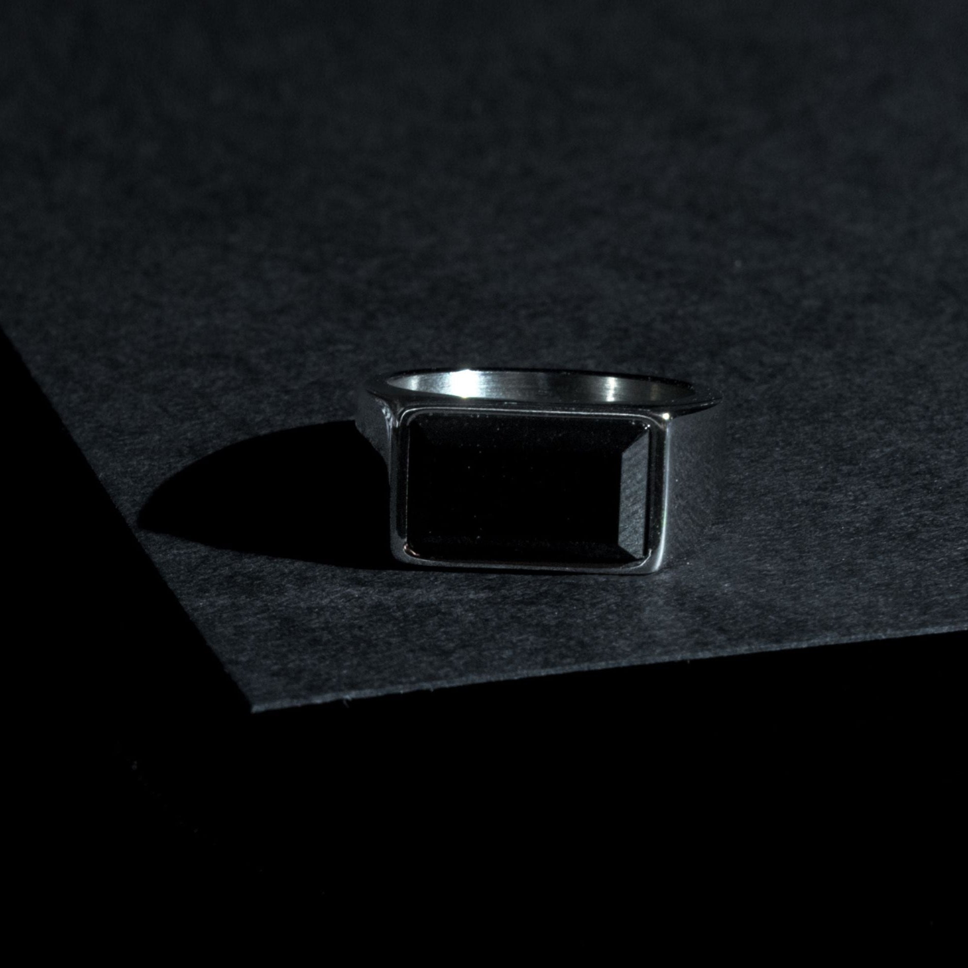 Monolith Onyx Ring - Silver