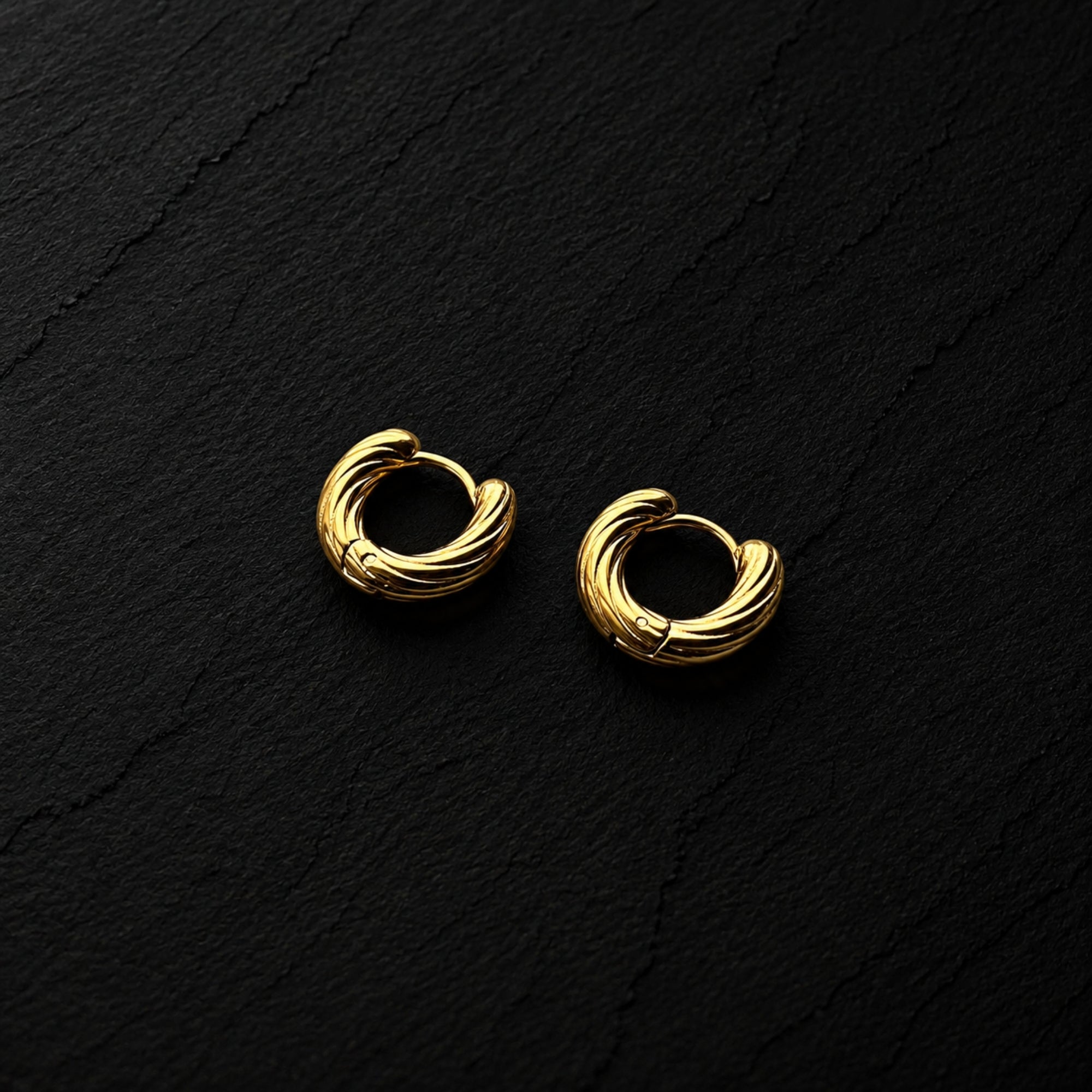 Swirl Hoop - Gold