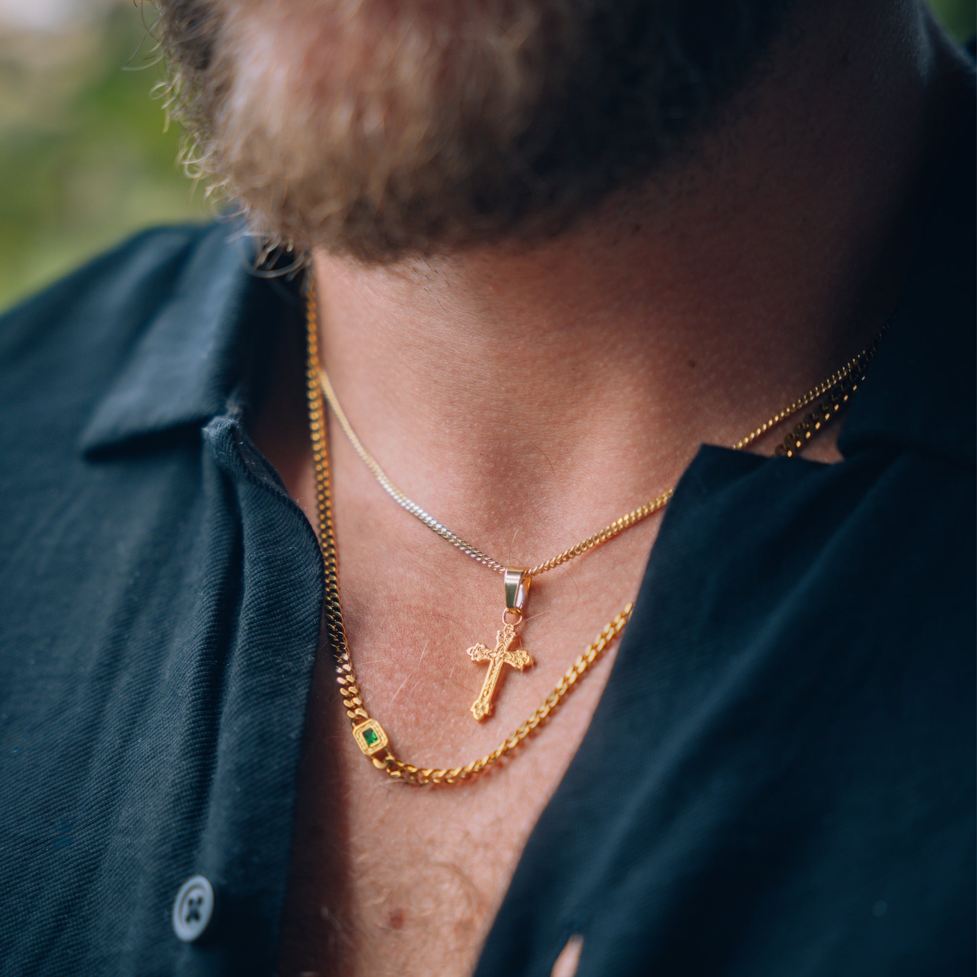 Micro Vintage Cross - 18K Gold