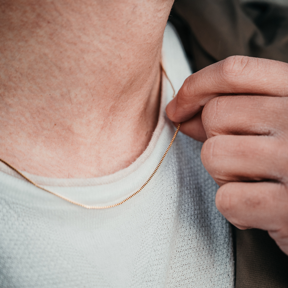 Thin Gold Box Chain For Men - By Twistedpendant