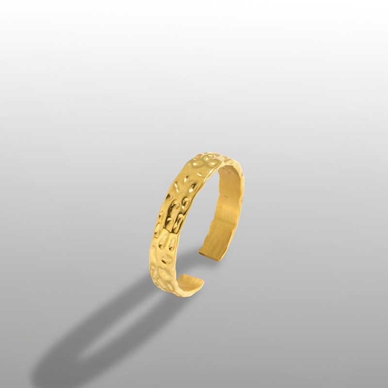 Men's Gold Rings - Buy Hammered Gold Band Rings | Twistedpendant