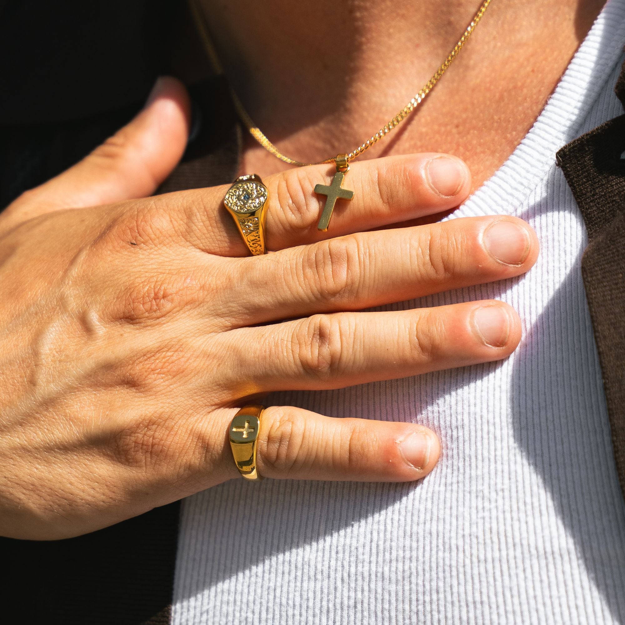 Micro Cross Ring (Gold)