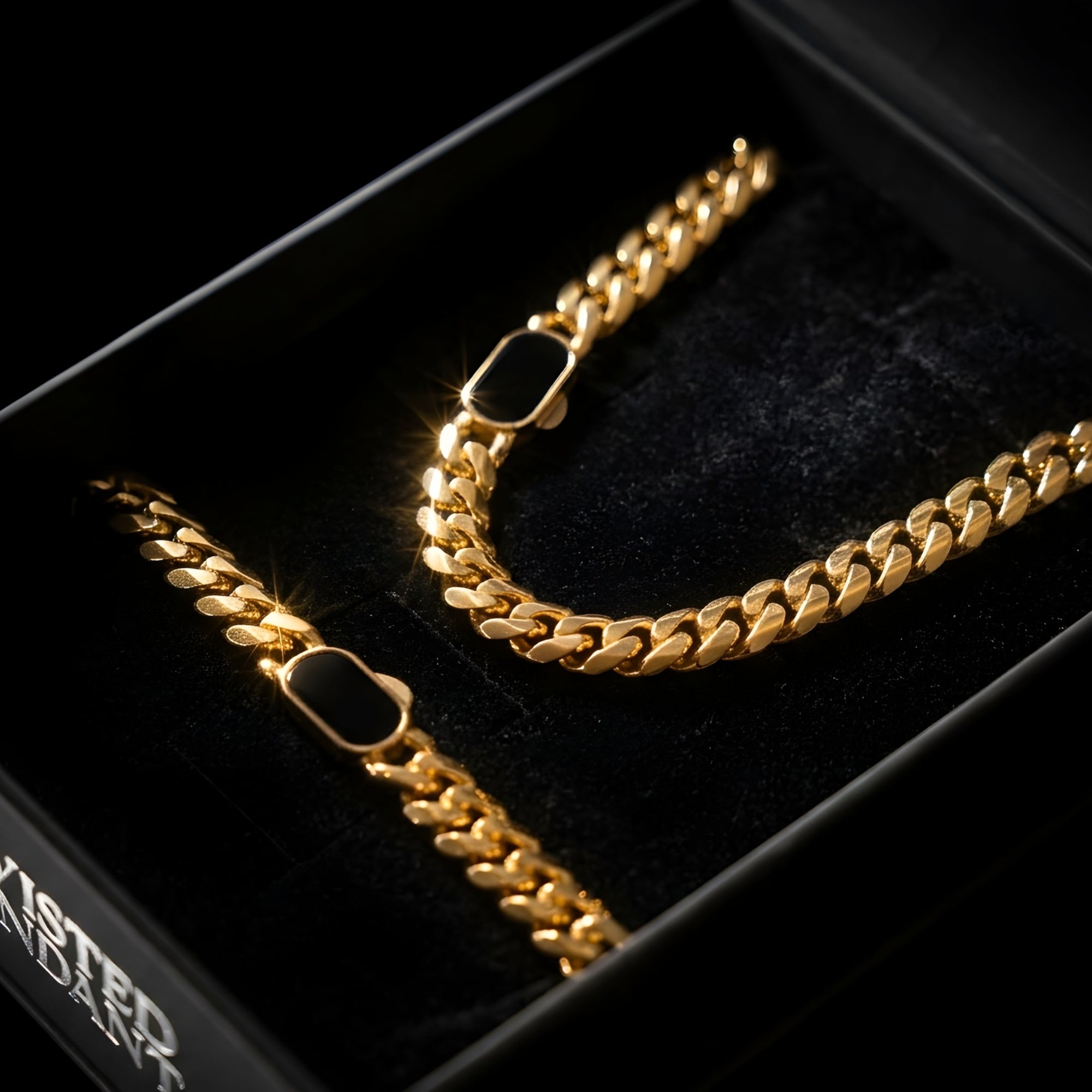 Onyx Thick Cuban Chain (8MM) - Gold