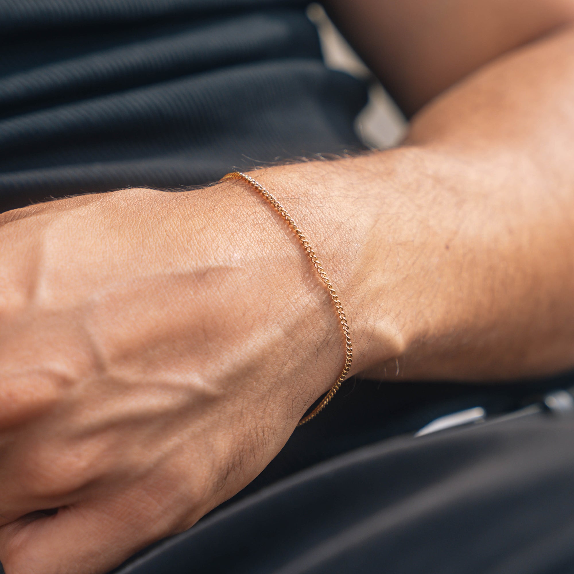 Gold Connell Bracelet (2MM)