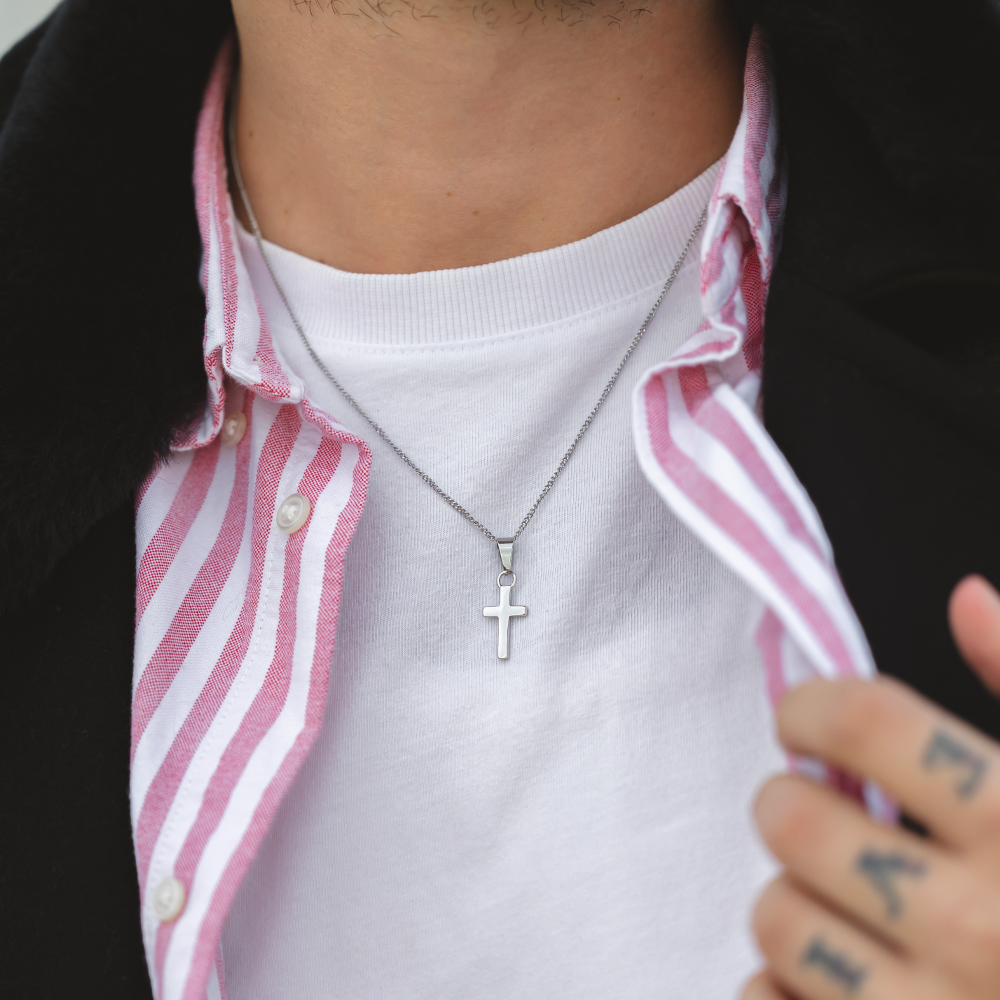 Mens Sterling Silver Cross Pendant - Mens Silver Necklace | Twistedpendant