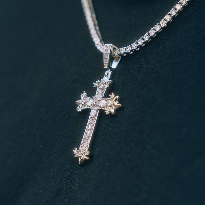 Diamond Cross Pendant - Iced Out Cross Pendant Necklace | Twistedpendant