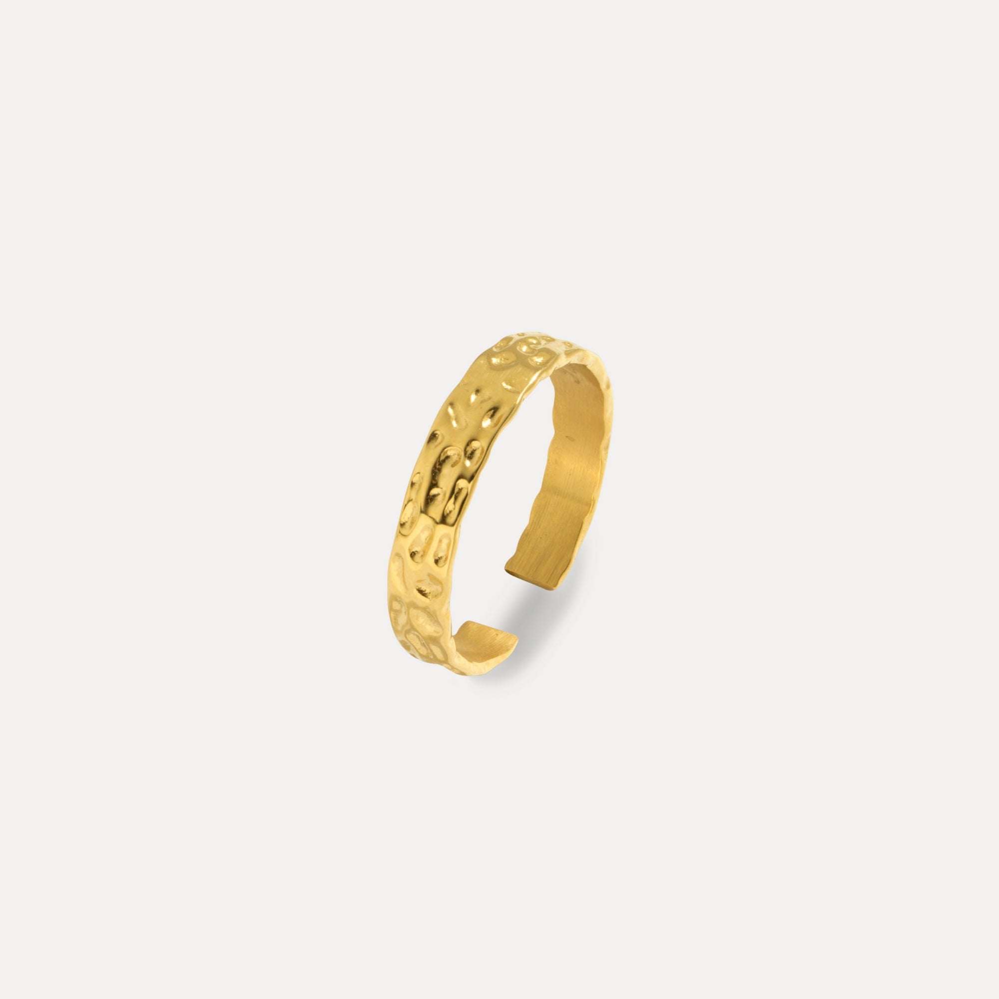 Men's Gold Rings - Buy Hammered Gold Band Rings | Twistedpendant