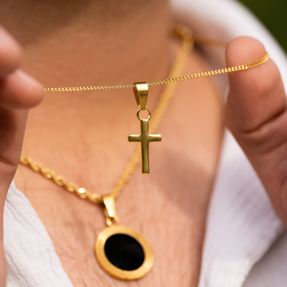 Mens Sterling Silver Cross Pendant - Mens Silver Necklace | Twistedpendant