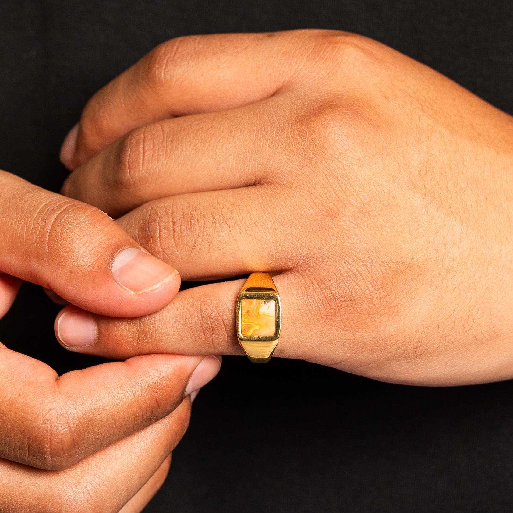 Square Crazy Onyx Ring - Gold