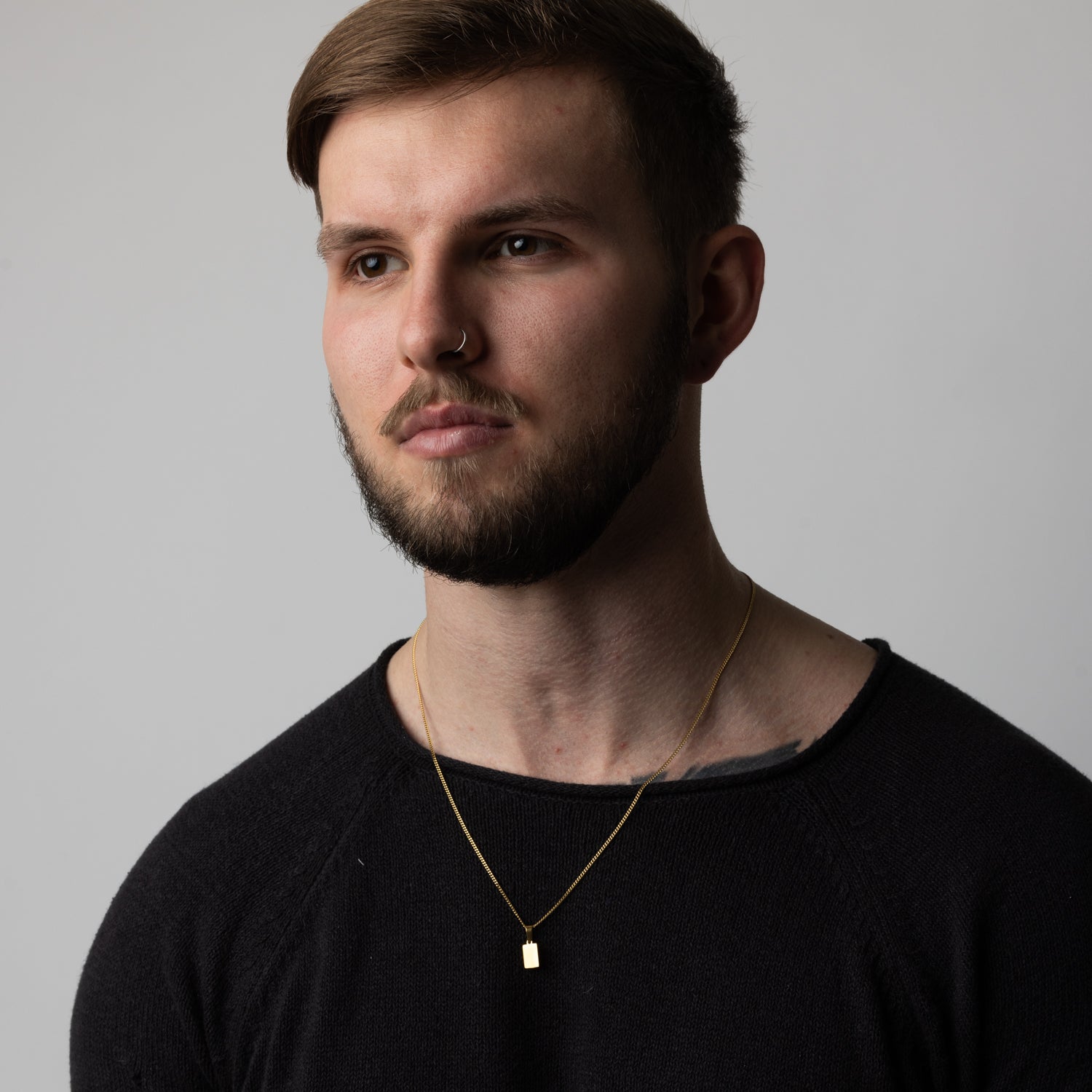 Minimalist Mini Bar Pendant Necklace - Men's Gold Necklace | Twistedpendant