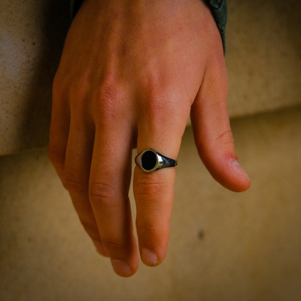 Onyx signet Ring Men - Mens Silver Singet Rings - By Twistedpendant