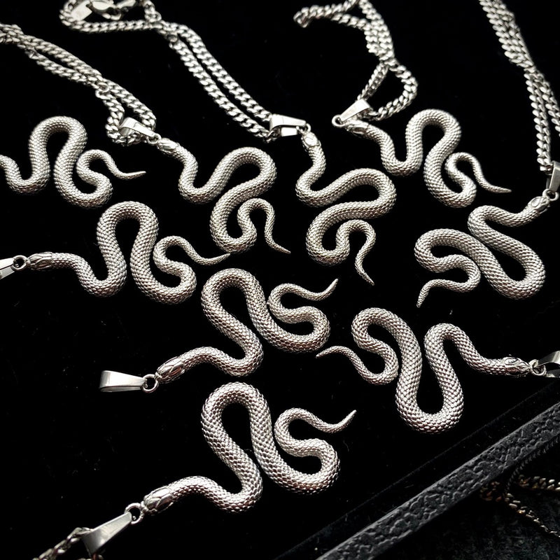 Men Snake Detail Key Charm Necklace