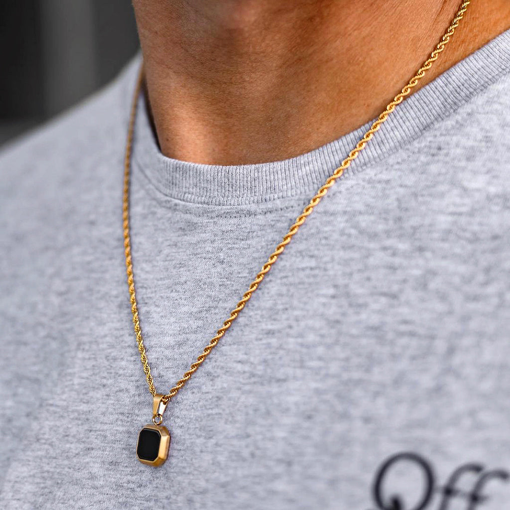 ONYX YELLOW GOLD LONG NECKLACE
